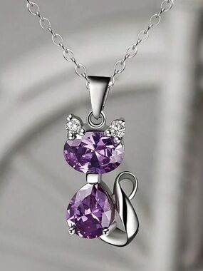 Elegant Purple Cat Pendant Necklace - Silver Tone